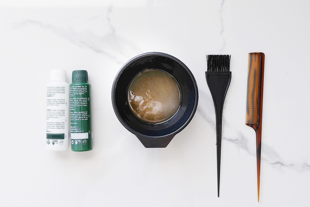 ヘアカラー用品